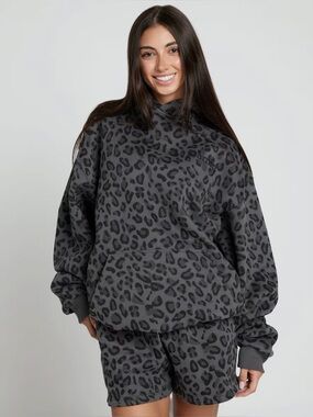 Comfrt Minimalist Hoodie Limited Edition Panther